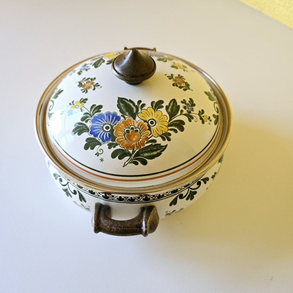 Villeroy & Boch Alt Amsterdam Florals: Metal Casserole & Lid 3Qt Enamel Dish Pan - Picture 8 of 16